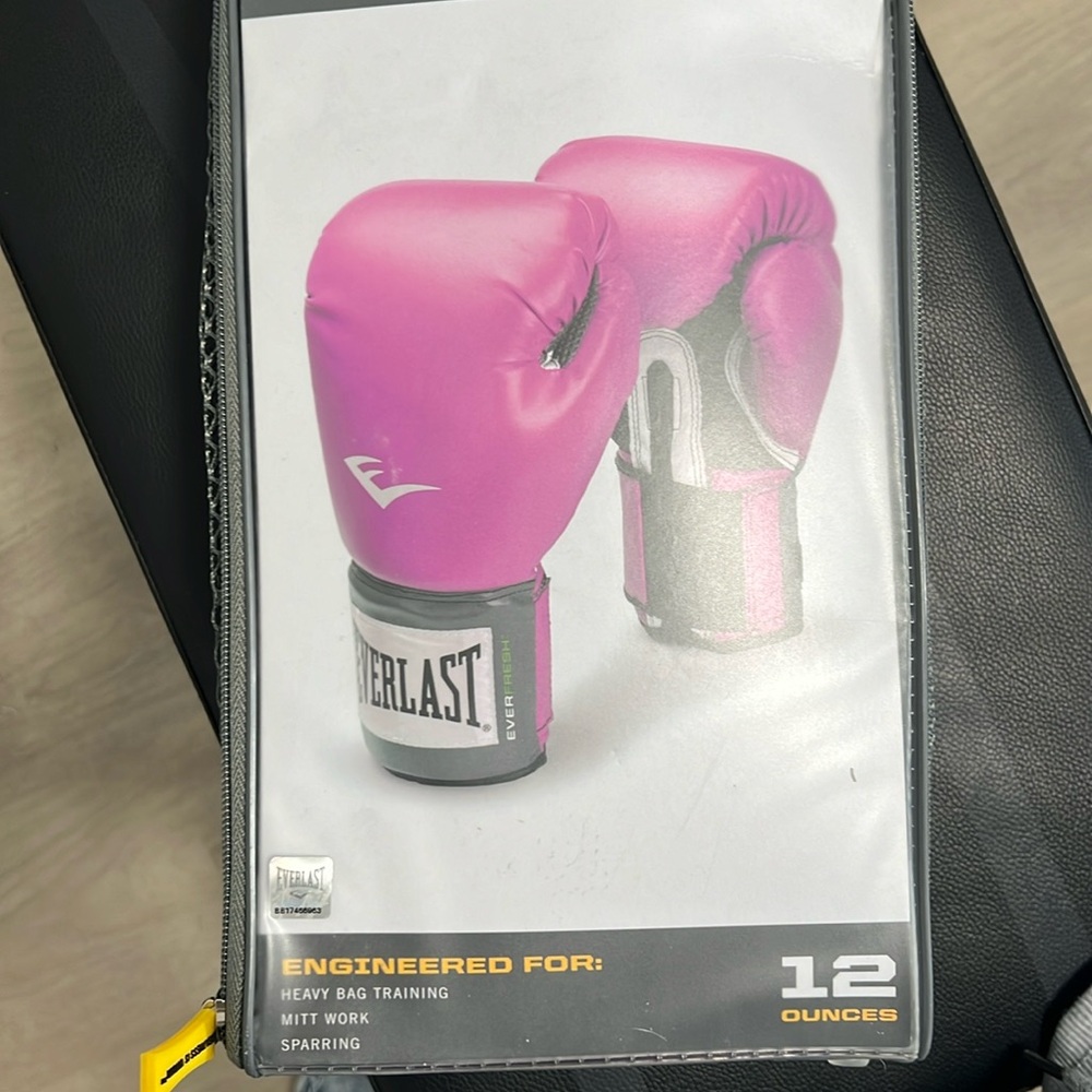 Everlast Pro Style Training Pink Boxing Gloves